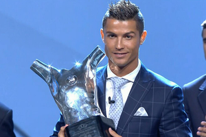 William Hunt scores 1 & 2 with Messi & Ronaldo for UEFA Best Player in Europe awards!