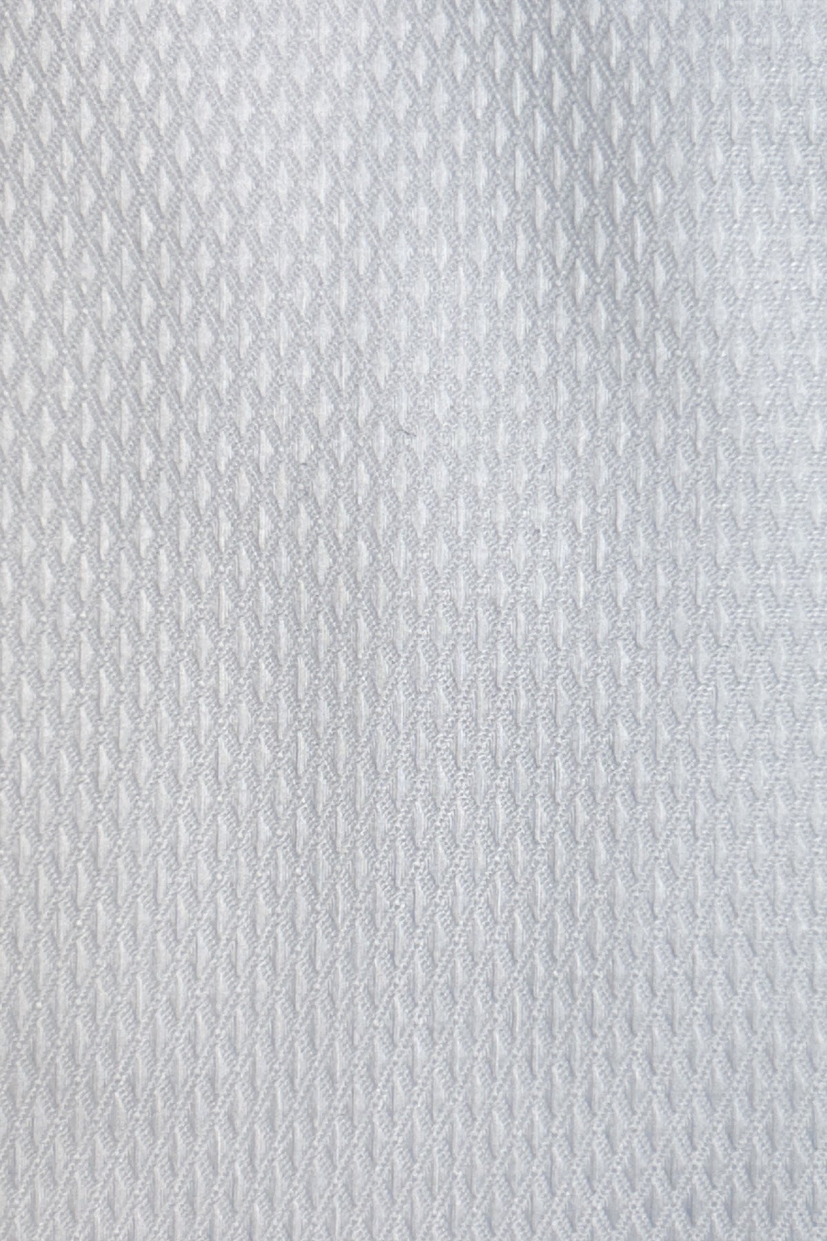 White Diamond Pattern Forward Point Collar Dinner Shirt