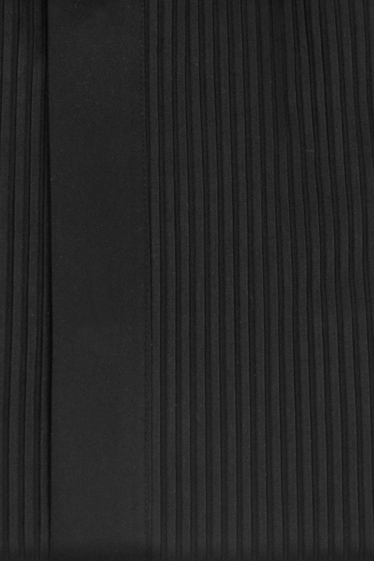 Classic Black Forward Point Collar Striped Dinner Shirt Close