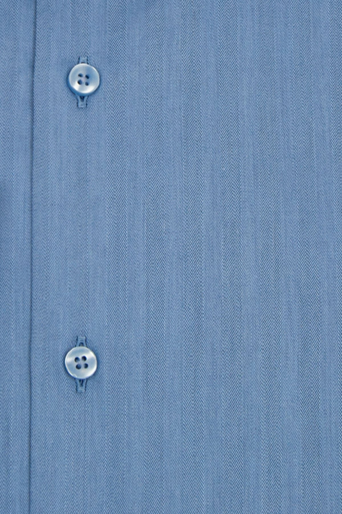 Blue Cutaway Collar Shirt with Faint Stripe Close
